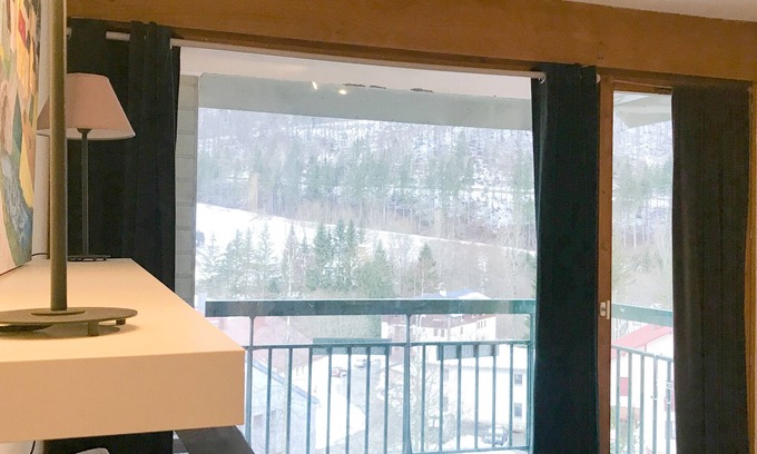 Mijoux Apartment | ☀️🌲⛰Venez prendre un bol d'air pur au coeur de la Réserve Naturelle du Haut-Jura