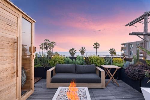 Venice House | Venice View by AvantStay Walk to Venice Beach Rooftop Ice Bath Luxe Design