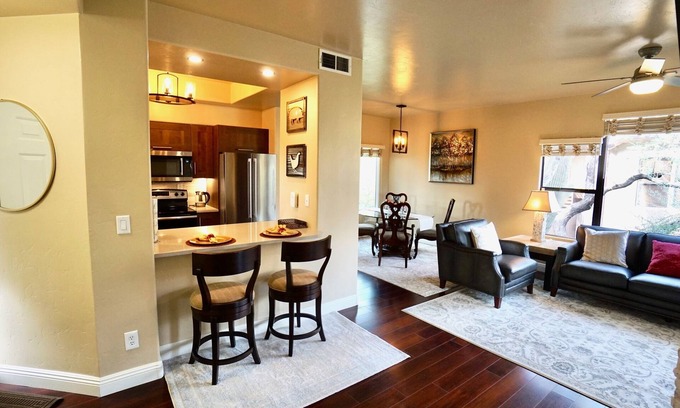 Tucson Condo | Ventana Canyon Resort-Style Condominium