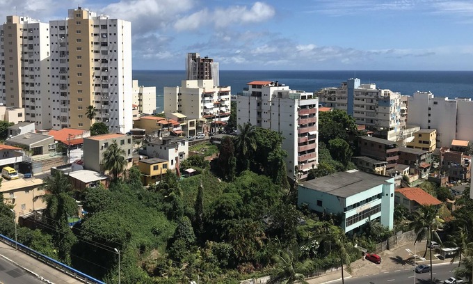 Rio Vermelho Apartment | Ventilated apartment, Rio Vermelho sea view