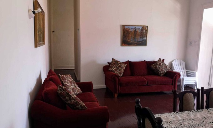 Blue Waters Apartment | Ventnor House Apartments. Spacious and within walking distance to Accra Beach.
