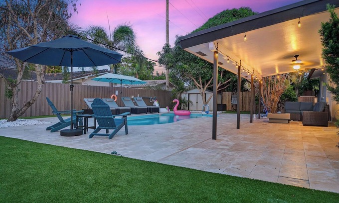 Imperial Point House | Ventur Palm - Private Pool, Mini Golf, Firepit