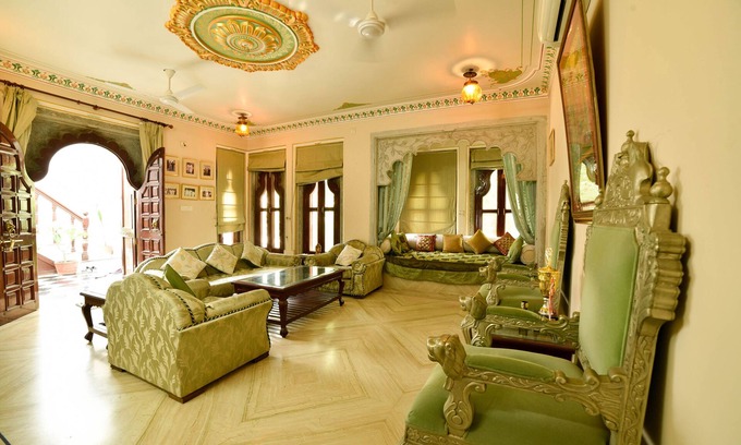Udaipur City Centre Bed & Breakfast | Venus Heritage in the family