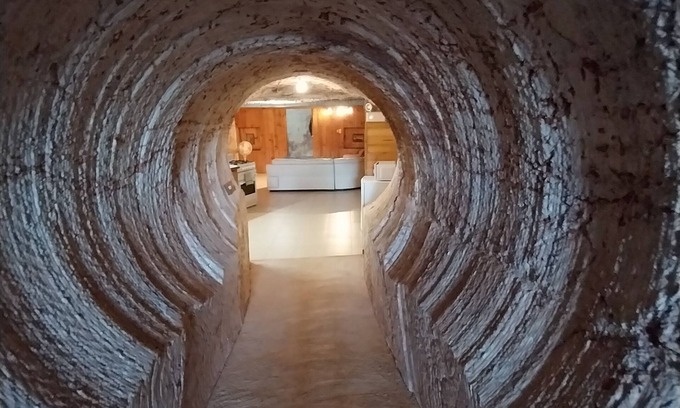 Coober Pedy House | Venushill Bed and Breakfast
