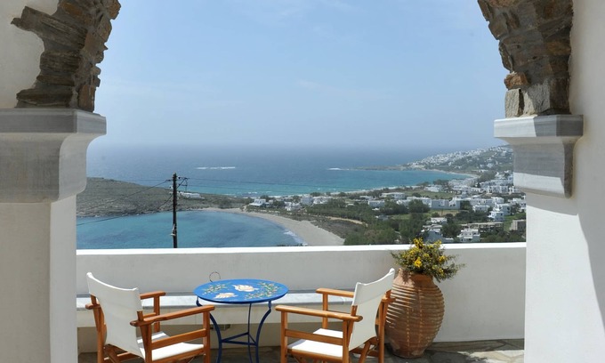 Agios Ioannis House | Veranda me thea (Terrace with view)