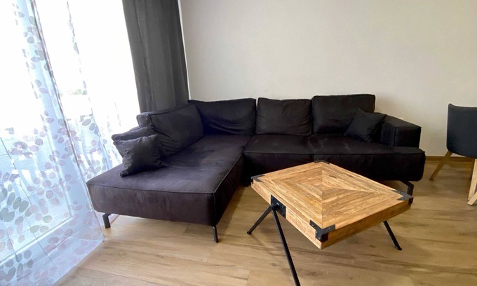 Sarsoni Apartment | VERT Apartment - Two Bedroom Apartment with Terrace