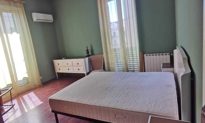 Quartieri Nuovi della Mosella Apartment | Very central three-room apartment in a period building