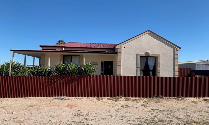 Caldwell Cottage | Very comfortable, stone cottage in Fowler’s Bay