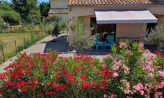 Vallon-Pont-d'Arc Cottage | VERY NICE GITE 4 PEOPLE CENTER VALLON PONT D'ARC