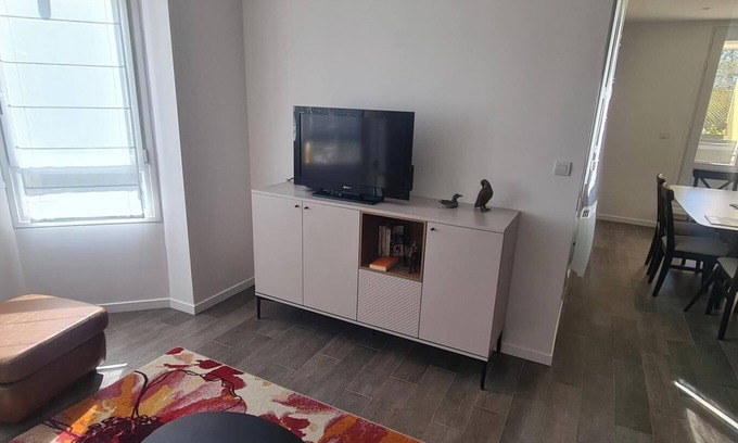 Fontainebleau Apartment | Very quiet, bright duplex apartment on the edge of a forest, 15 minutes' walk from the town center