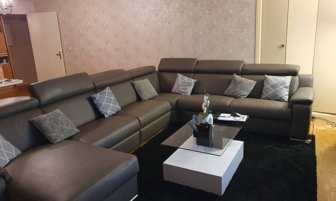 Creil Apartment | Very spacious 113 m2 apartment near Paris