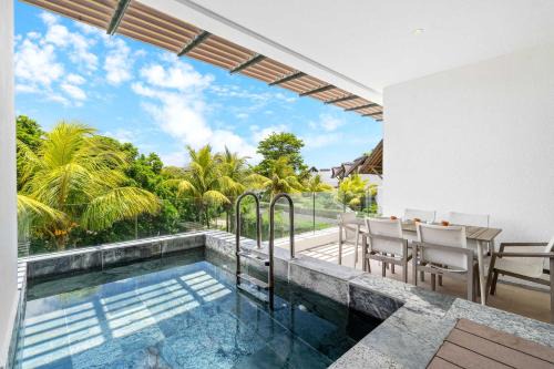 Grande Riviere Noire Apartment | Vesper Beach - Luxury Beachfront Apartment