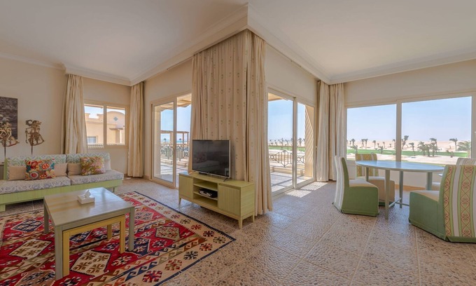 Soma Bay Apartment | VESTA - Luxury APT - 2BR - Golf (II)