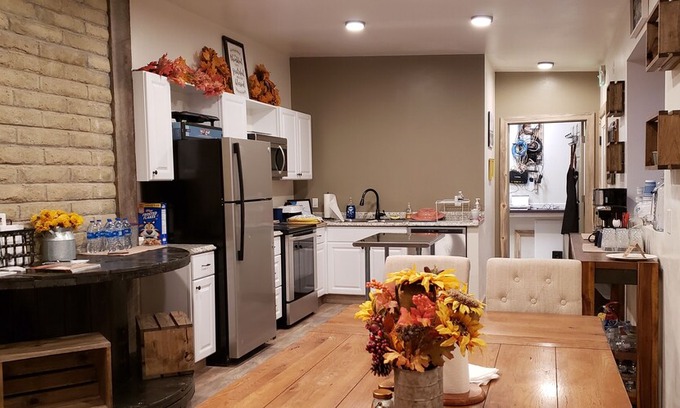 Nucla Bed & Breakfast | Vestal House at Tabeguache Park downtown Nucla, Colorado