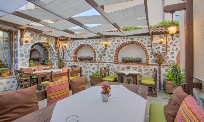 Kvartal Noviya Grad Hotel | Veziova House