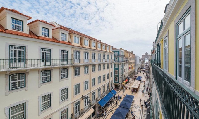 Baixa Apartment | Via Augusta 129