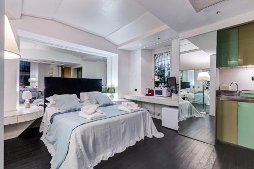 Rione IV Campo Marzio Apartment | Via Condotti Private Suite