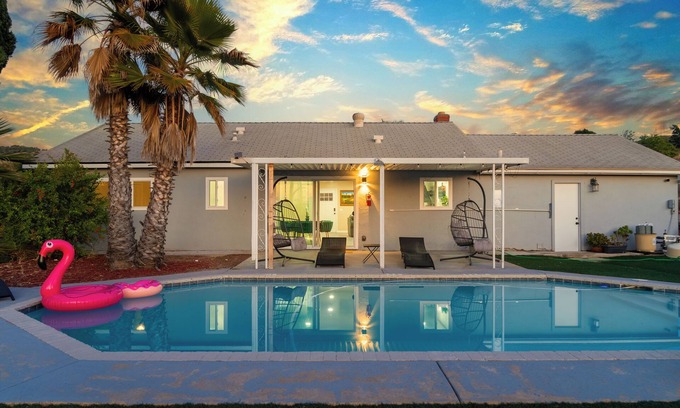 El Cajon House | ViaConsuelo Pool House w/Mountain View & Private Pool Sleeps 14!