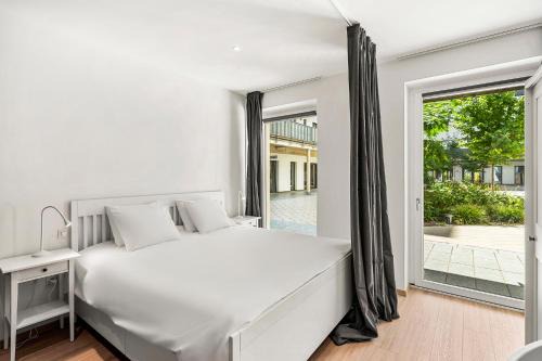 Althangrund Apartment | VibeStudio 403 - Central - AC - Licensed - Parking Nearby