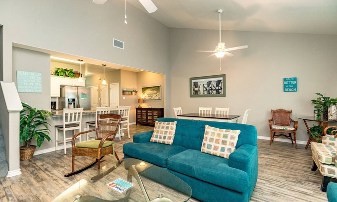 Corpus Christi House | Vibrant Condo w/Playground, Heated Pool & Island Vibes the Family Will Love