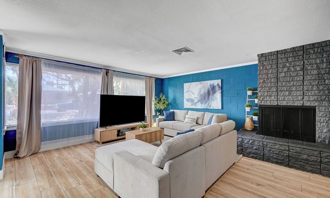 Henderson House | Vibrant Family Home With Pool