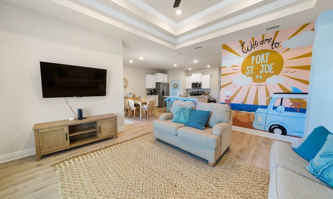Port St. Joe House | Vibrant Home! Golf Cart + Pool + Beach in Port St. Joe 30% off SNOWBIRD Specials