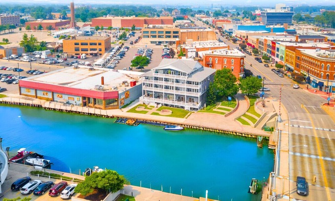 Port Huron Apartment | Vibrant Luxe on the River