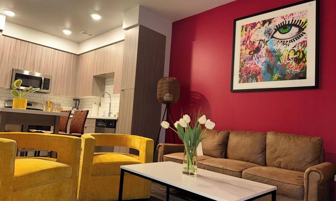 Atwater Village Apartment | Vibrant Unit in Griffith