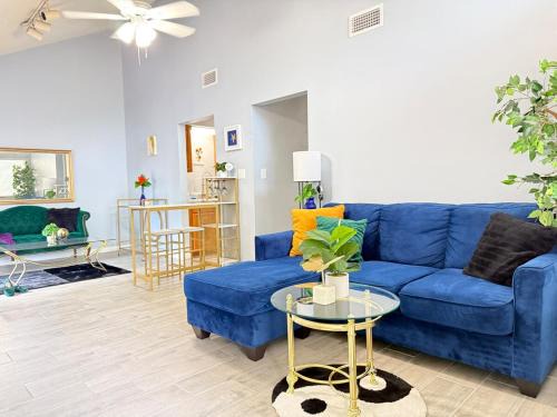Tallahassee House | Vibrant Vibe 2x1 by FAMU & FSU