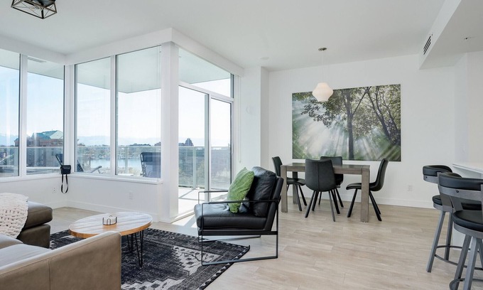 Victoria Condo | Vic West Gem, workspace, 2 parking spots, AC, Harbor Views off big balcony & Outdoor pool/lounge