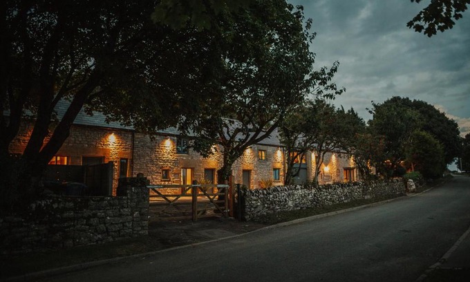 Litton House | Vicarage Farm Cottages