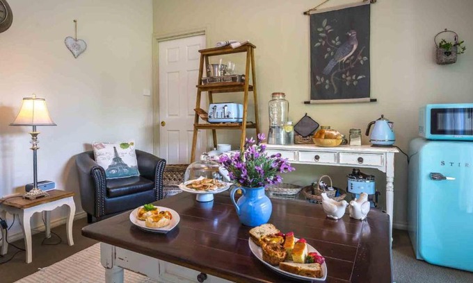 Kangaroo Valley Bed & Breakfast | Vicarage View Cottage