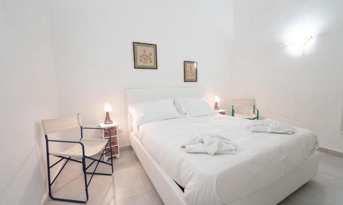 Naples City Centre Apartment | Vico Amico by Dimorra