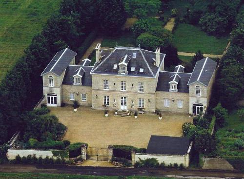 Tracy-sur-Mer Bed & Breakfast | Victoria Arromanches B&B