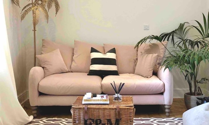 Norwood Green Apartment | Victorian Apartment