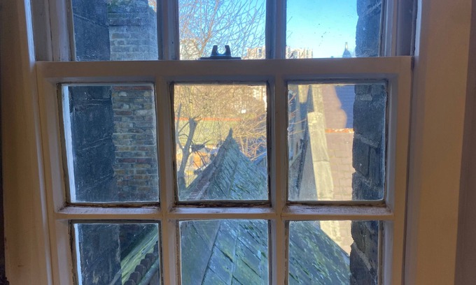 Prince's Apartment | Victorian Building - Sleeps 5 - Pet Friendly