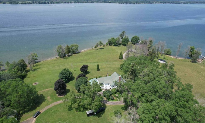 Ogdensburg Apartment | Victorian home-1 Bedroom 1 Bathroom Master unit with view of St Lawrence River