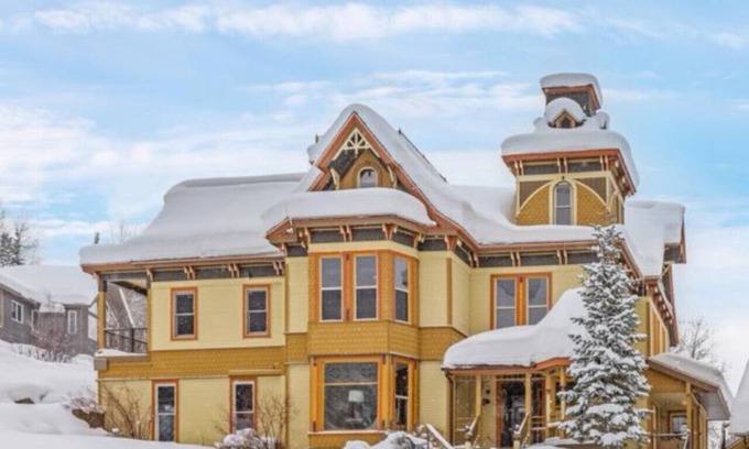 Steamboat Springs House | Victorian Under the Gondola: Main House