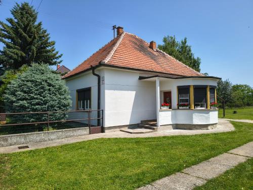 Mojmirovce House | Vidiecky Dom