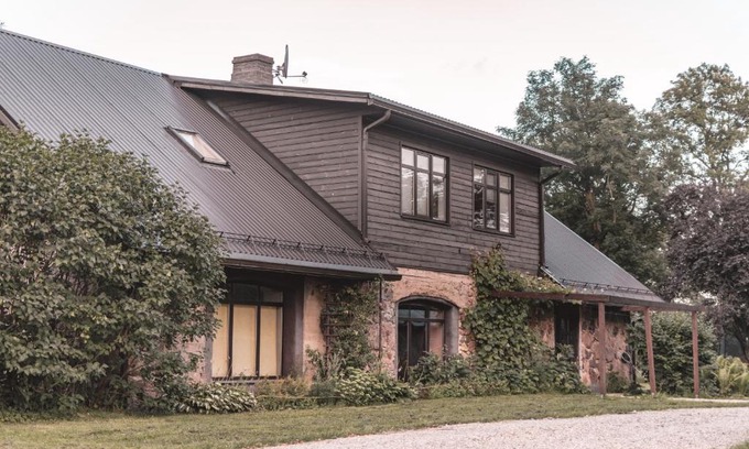 Regi House | Viesu nams “Bauļi”