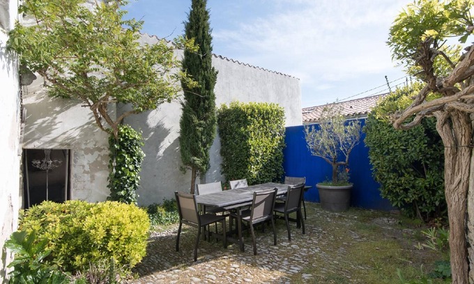 La Couarde-sur-Mer Apartment | VIEUX PORCHE House .
