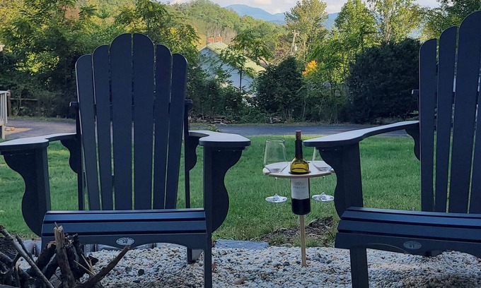 Afton House | View With a Room │ Mountain Home in Wine Country