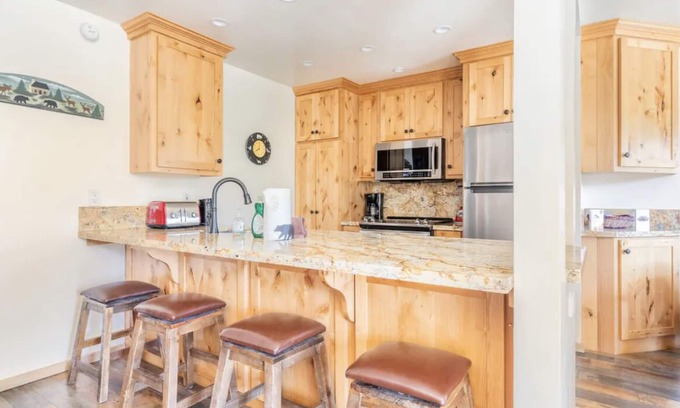 Mammoth Lakes Condo | Viewpoint 151-Upgraded Village Location-Next to Village & Ski Gondola