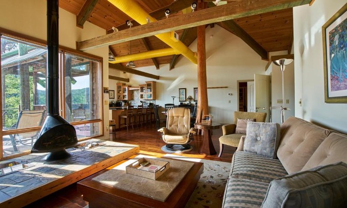 Ferguson House | Viewpoint Cabin