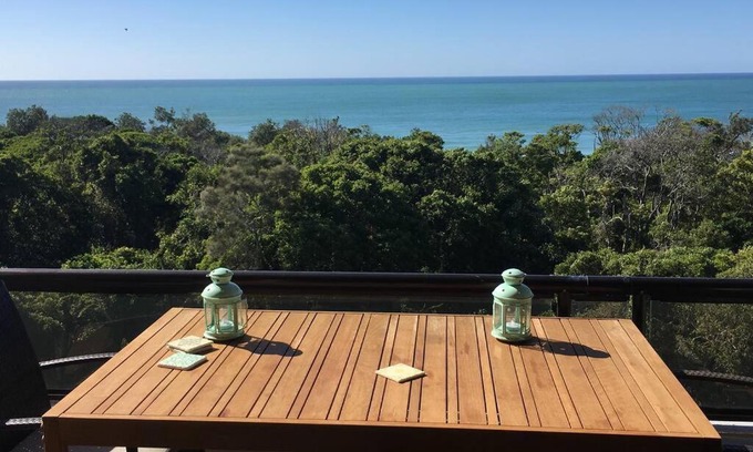 Coffs Harbour Apartment | Views and Sounds of the Sea 2 bed 2 bath apartment