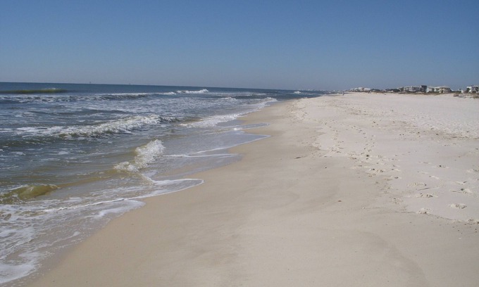 Fort Morgan Condo | Views! Book Fall! Beach, Pools, 1 indr, hot tub, pickleball 2BD-2BA sleeps 6