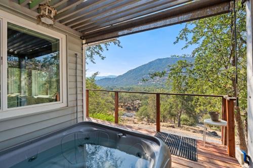 Kaweah House | Views, Hot Tub, Outdoor Shower, 15m from Sequoia