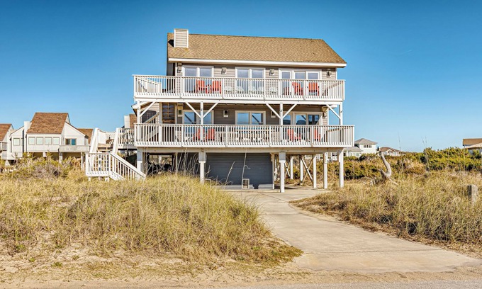 Bald Head Island House | Views of sunset on south beach; watch from the expansive decks. Across from beach access