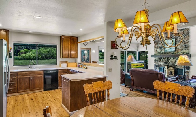 Plumas Eureka Estates House | Views of the 8th Fairway at Plumas Pines Golf Resort - 8 Aspen Circle