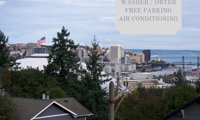 Eastside Condo | Views! Top floor, corner A/C - Bay and mtn views!